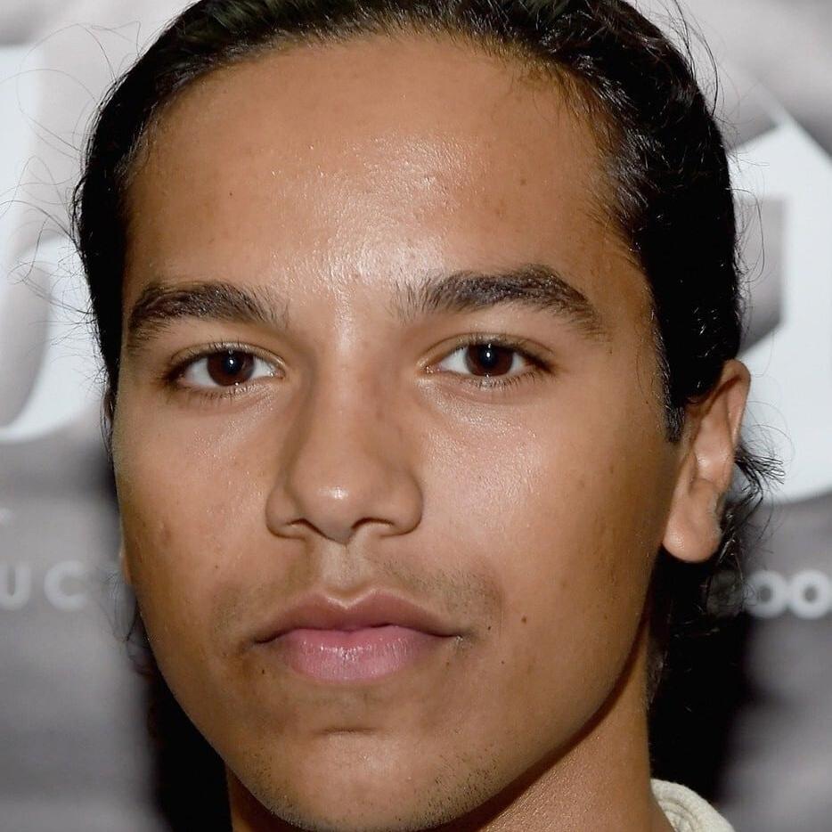 Tyler Dean Flores