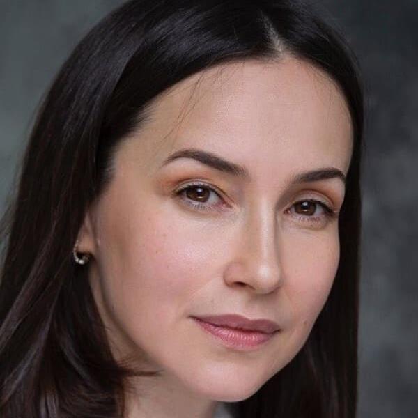 Трусикидегі әдемі киска