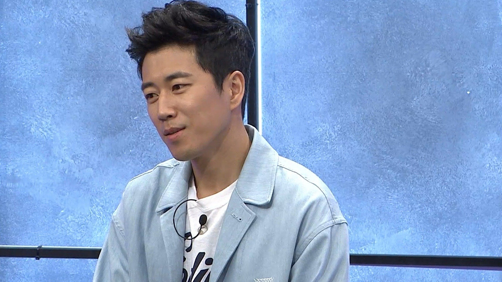 Livin' the Double Life (2017) Plex