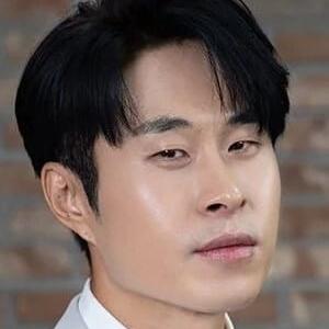 Min Do-yoon Movies and TV Shows - Plex