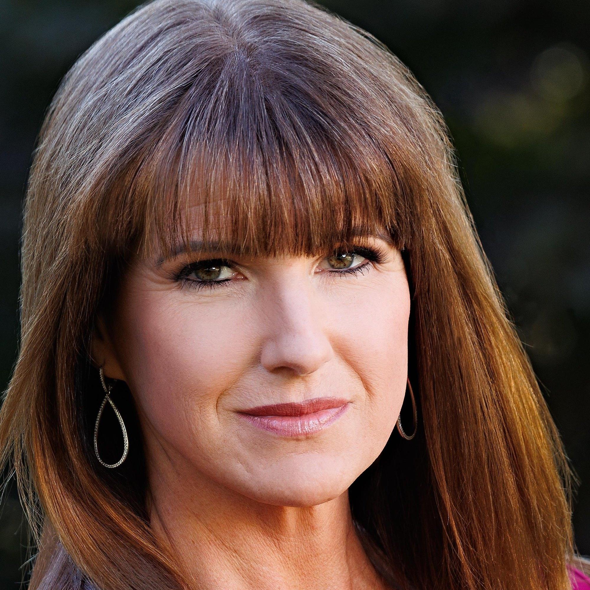 Suzanne Hobbs